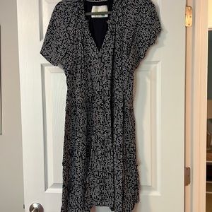 Anthropologie Robin navy & white dot 3 tier dress. Size 1x